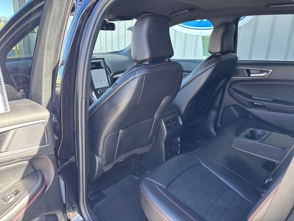 Used 2024 Ford Edge ST-Line image 25