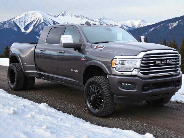Used 2023 RAM 3500 Limited image 8