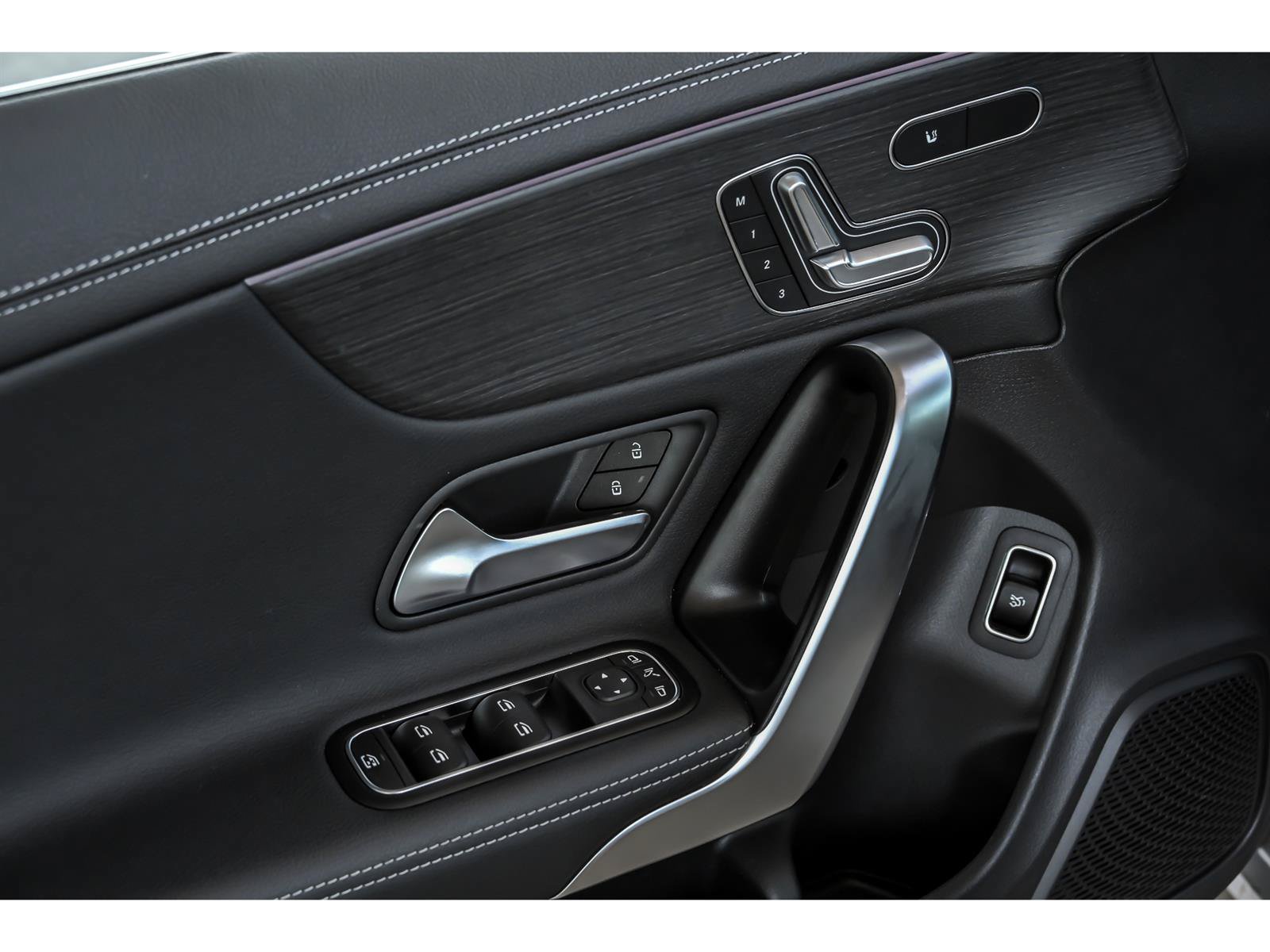 Certified 2023 Mercedes-Benz CLA 250 4MATIC image 9