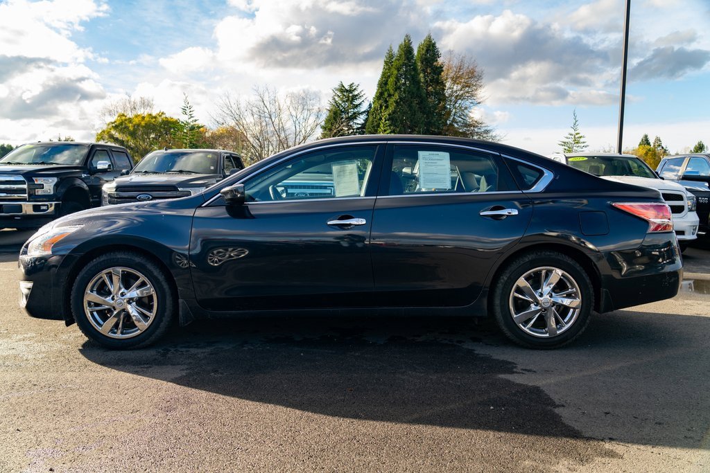 Used 2015 Nissan Altima 2.5 SV image 10