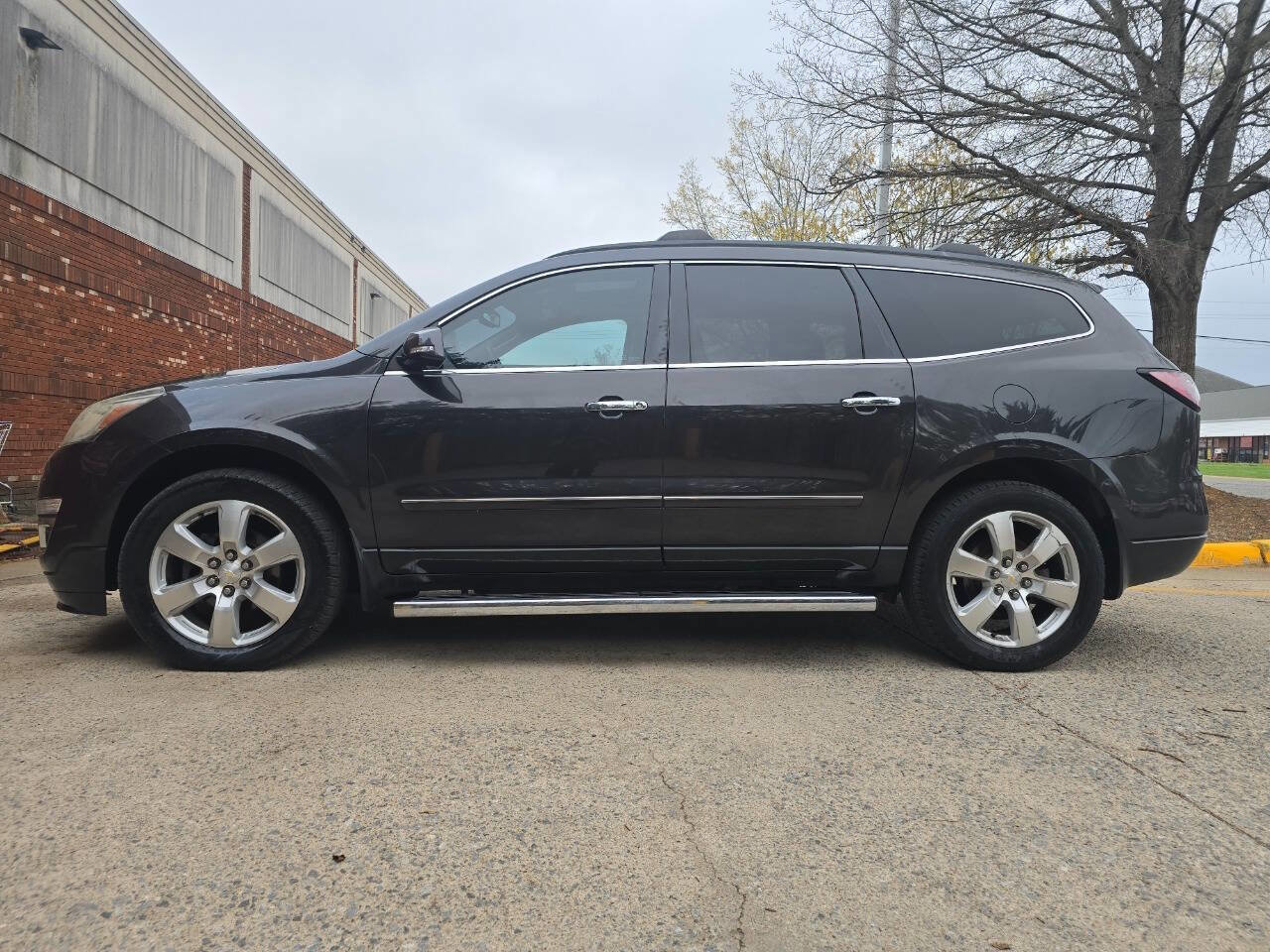 Used 2017 Chevrolet Traverse Premier w/ LPO, 'HIT The Road' Package image 5