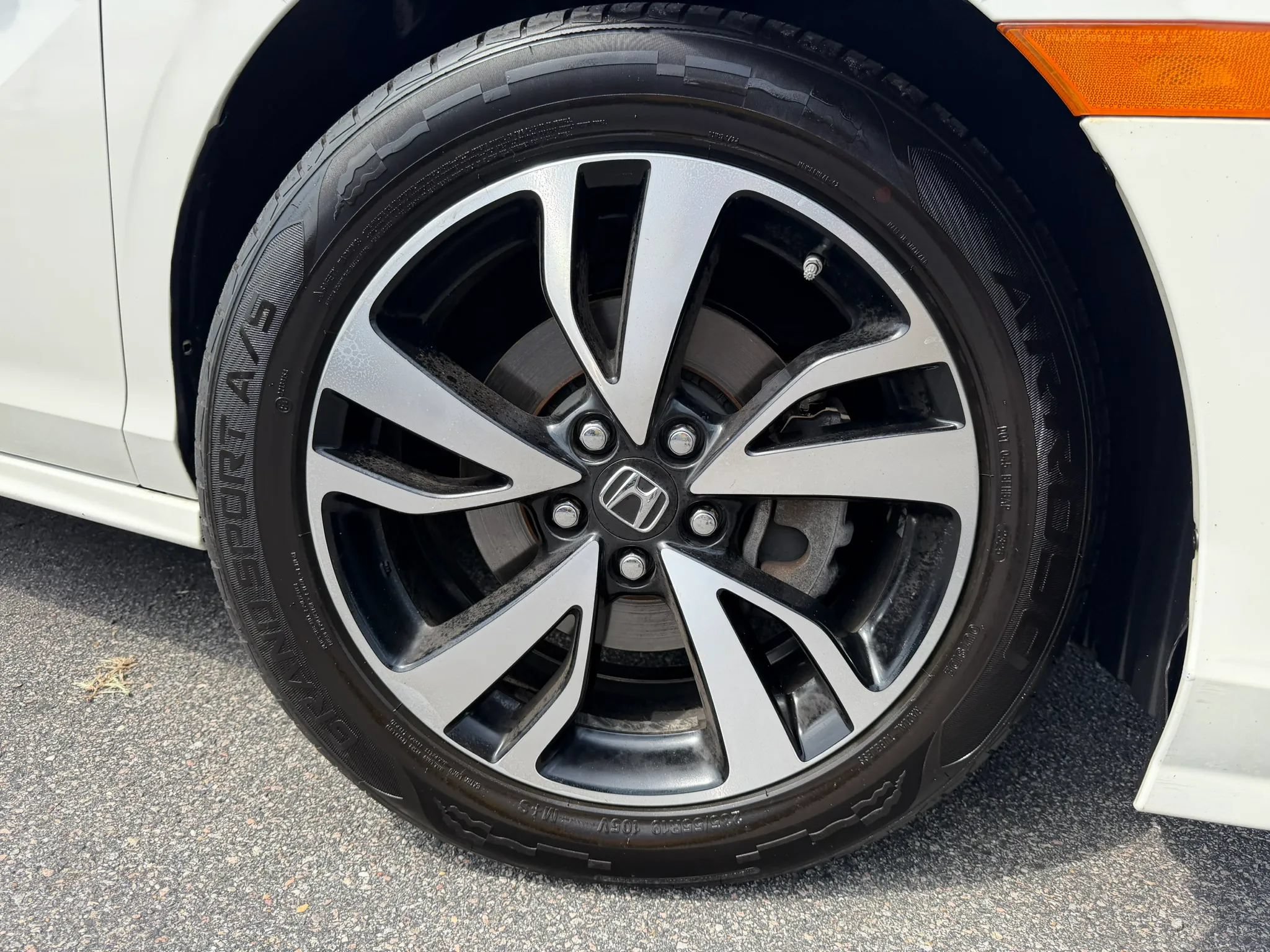 Used 2019 Honda Odyssey Elite image 45
