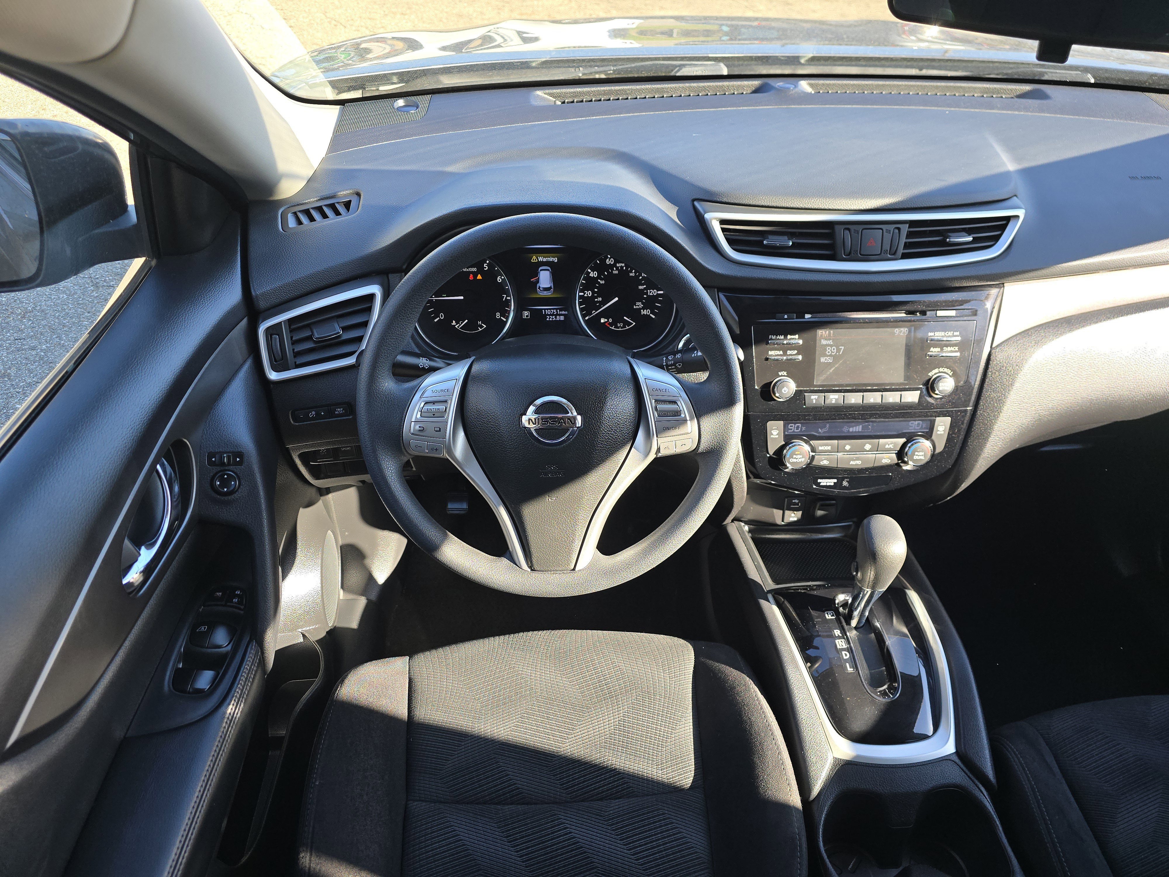 Used 2014 Nissan Rogue SV w/ SV Family Package image 20