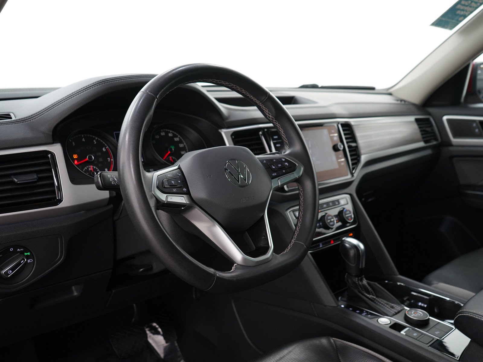 Used 2021 Volkswagen Atlas SEL AWD/4WD image 28