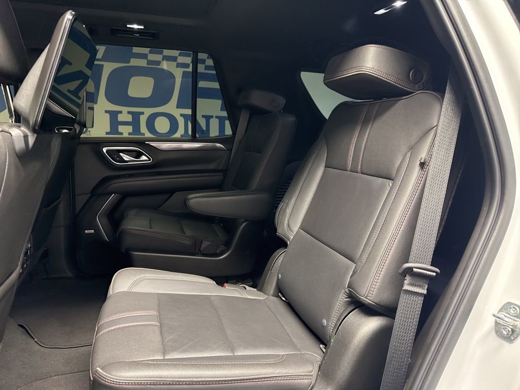 Used 2021 Chevrolet Tahoe RST w/ Luxury Package AWD/4WD image 15