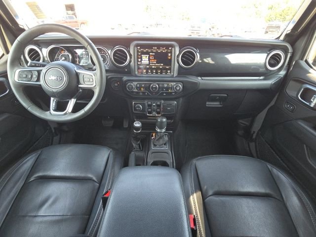 Used 2023 Jeep Wrangler Unlimited Sahara AWD/4WD image 23