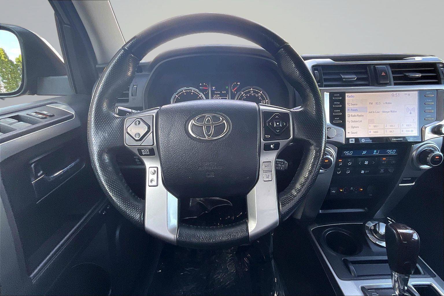 Used 2023 Toyota 4Runner Limited AWD/4WD image 6
