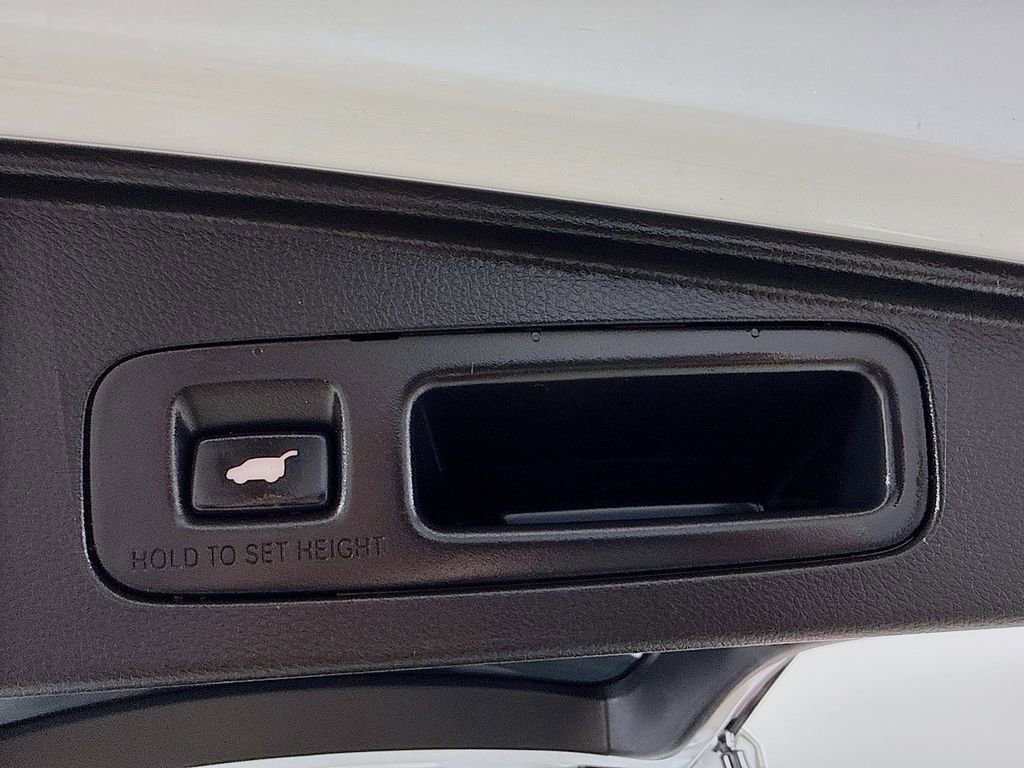 Used 2019 Honda CR-V Touring image 39