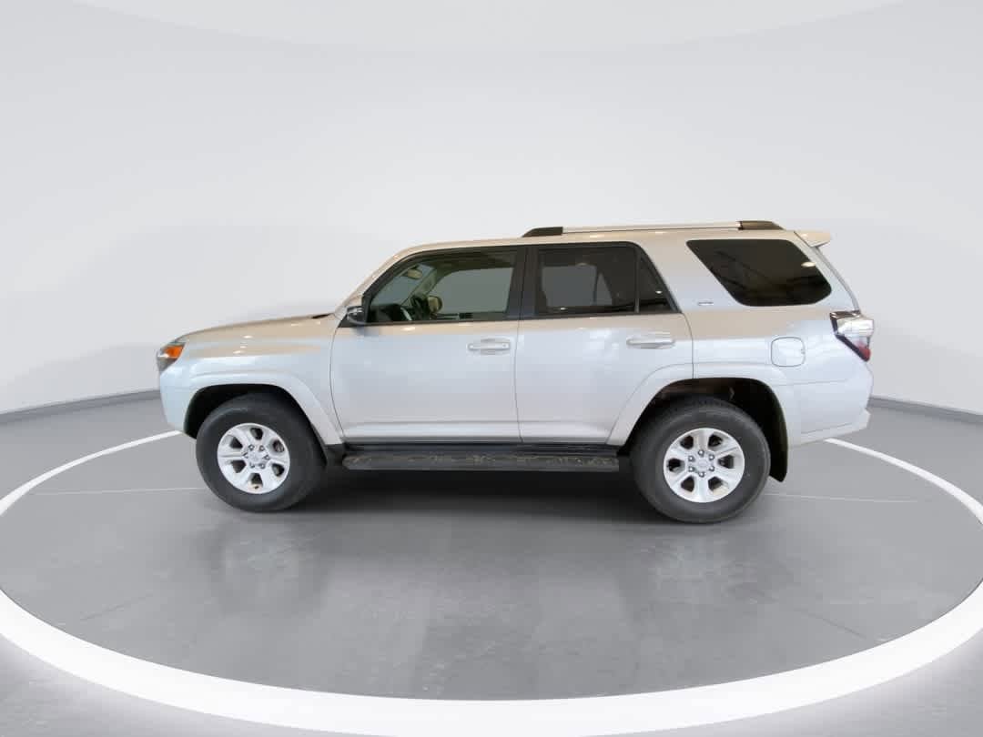 Certified 2024 Toyota 4Runner SR5 Premium AWD/4WD image 5