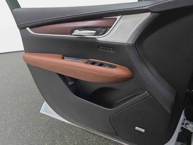 New 2026 Cadillac XT5 Premium Luxury w/ LPO, Floor Liner Package AWD/4WD image 22