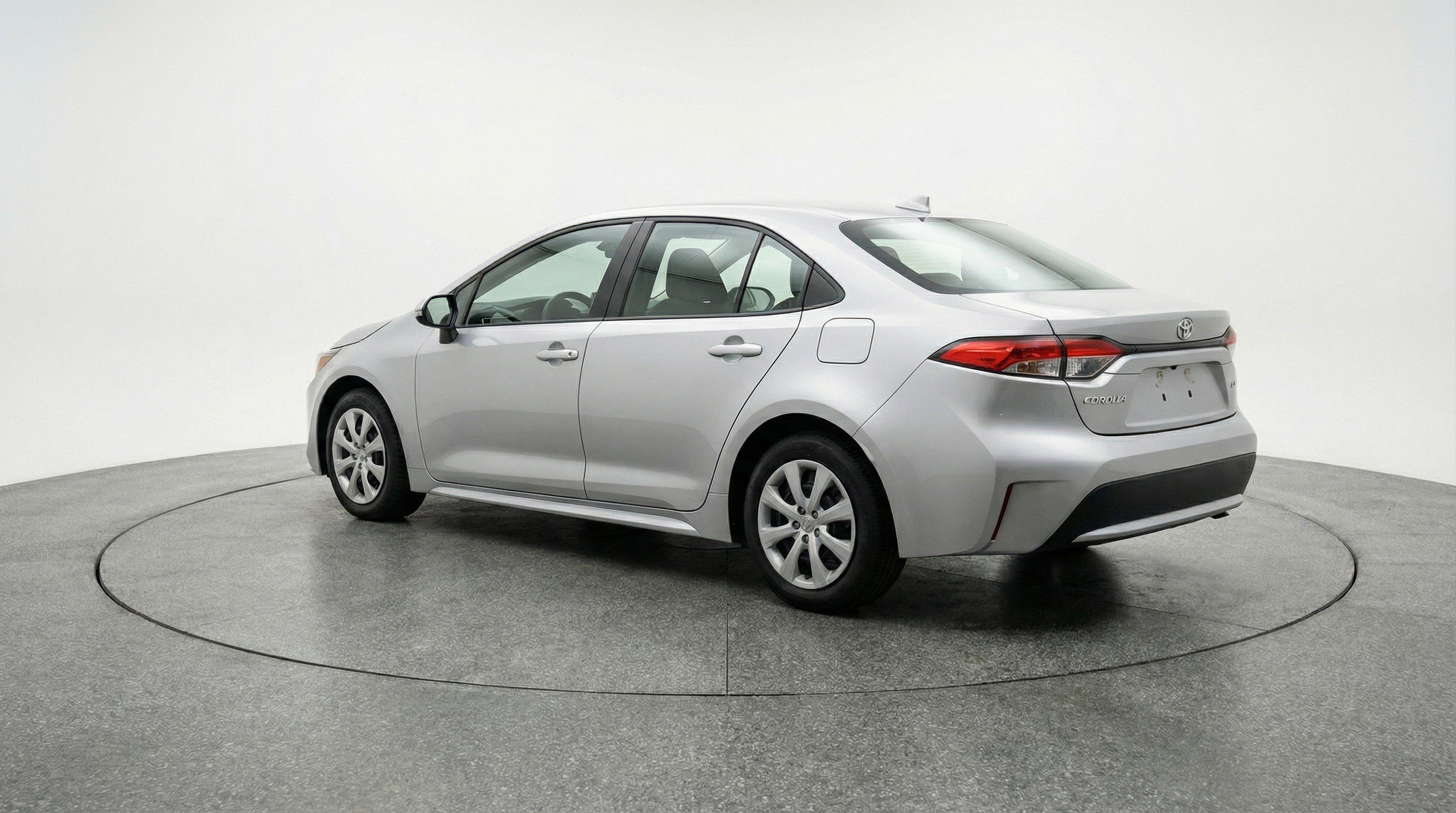 Used 2025 Toyota Corolla LE FWD image 6