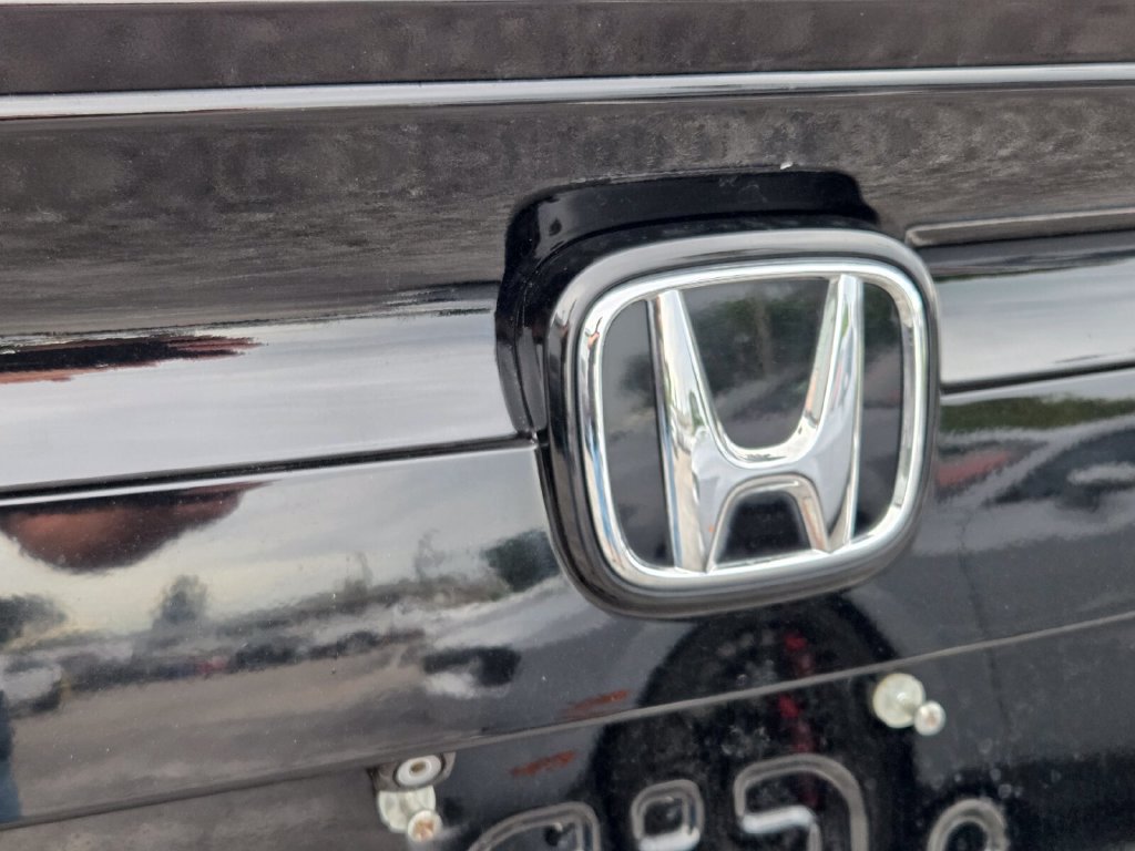 Used 2016 Honda Civic Touring image 9