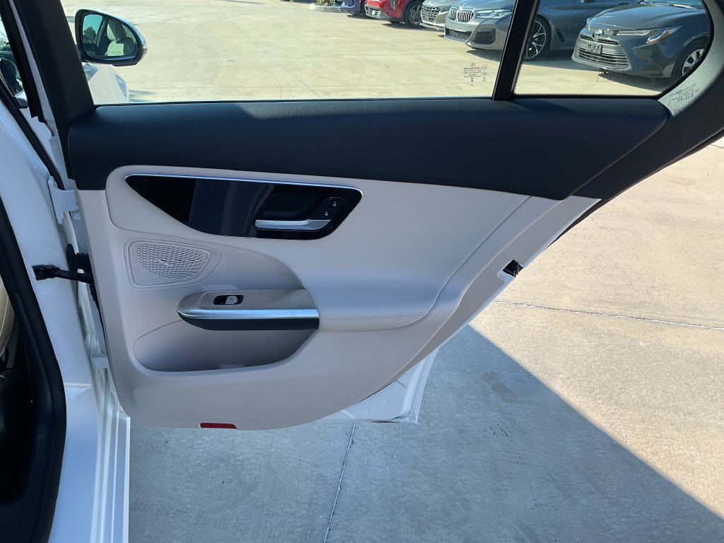 Used 2024 Mercedes-Benz C 300 Sedan image 15