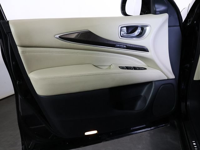 Used 2019 INFINITI QX60 Luxe w/ Essential Package AWD/4WD image 25