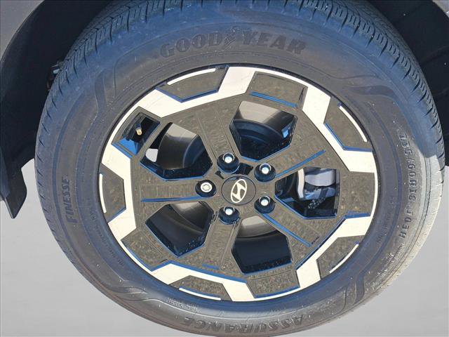 Certified 2025 Hyundai Santa Fe SEL image 8