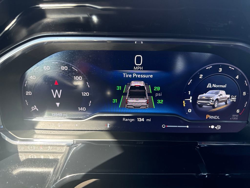 Used 2024 Chevrolet Silverado 1500 LT w/ Work Truck Package AWD/4WD image 15