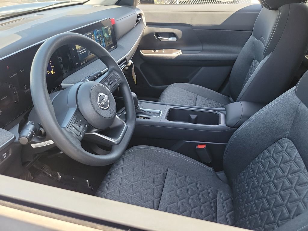 New 2026 Nissan Kicks SV w/ SV Premium Package image 3