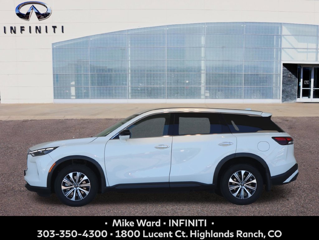 Used 2025 INFINITI QX60 Pure AWD/4WD image 3