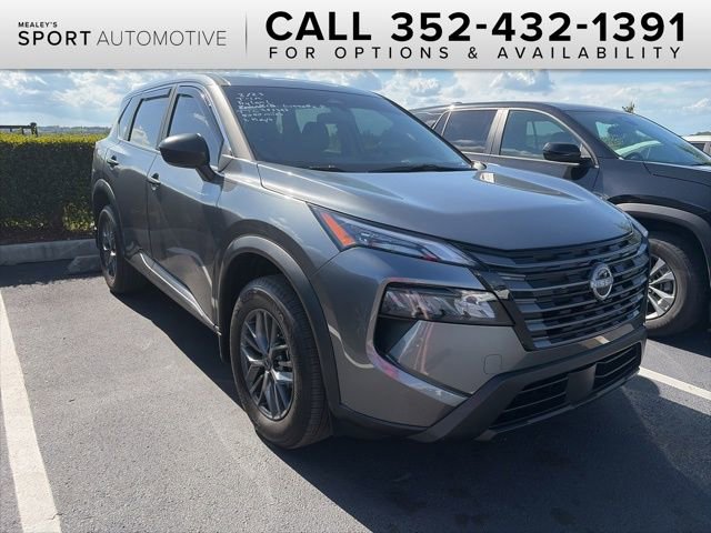 Used 2026 Nissan Rogue S FWD image 1