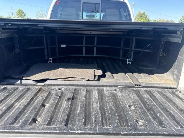 Used 2017 Nissan Frontier SV w/ SV Value Truck Package AWD/4WD image 8