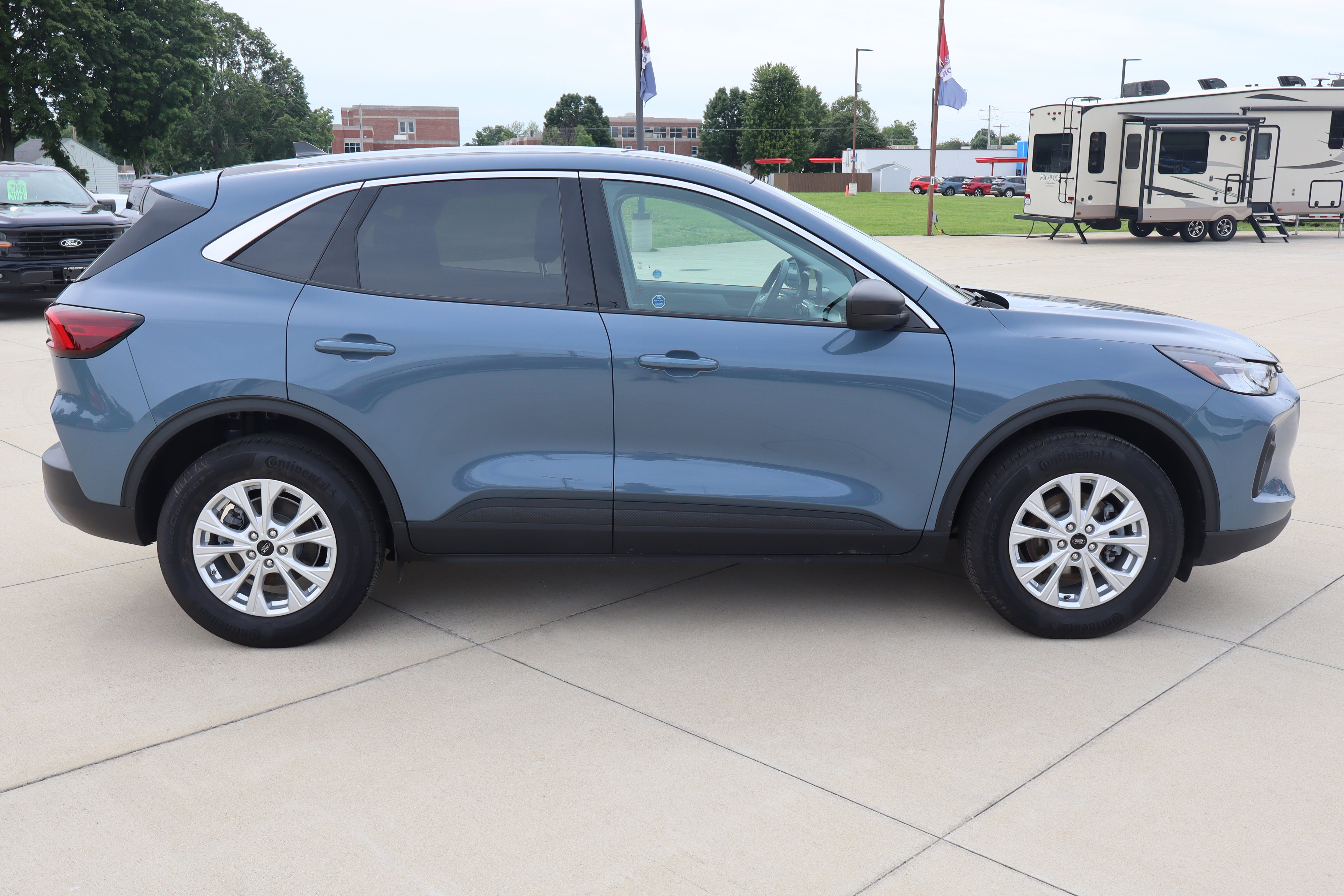 Used 2024 Ford Escape Active AWD/4WD image 5