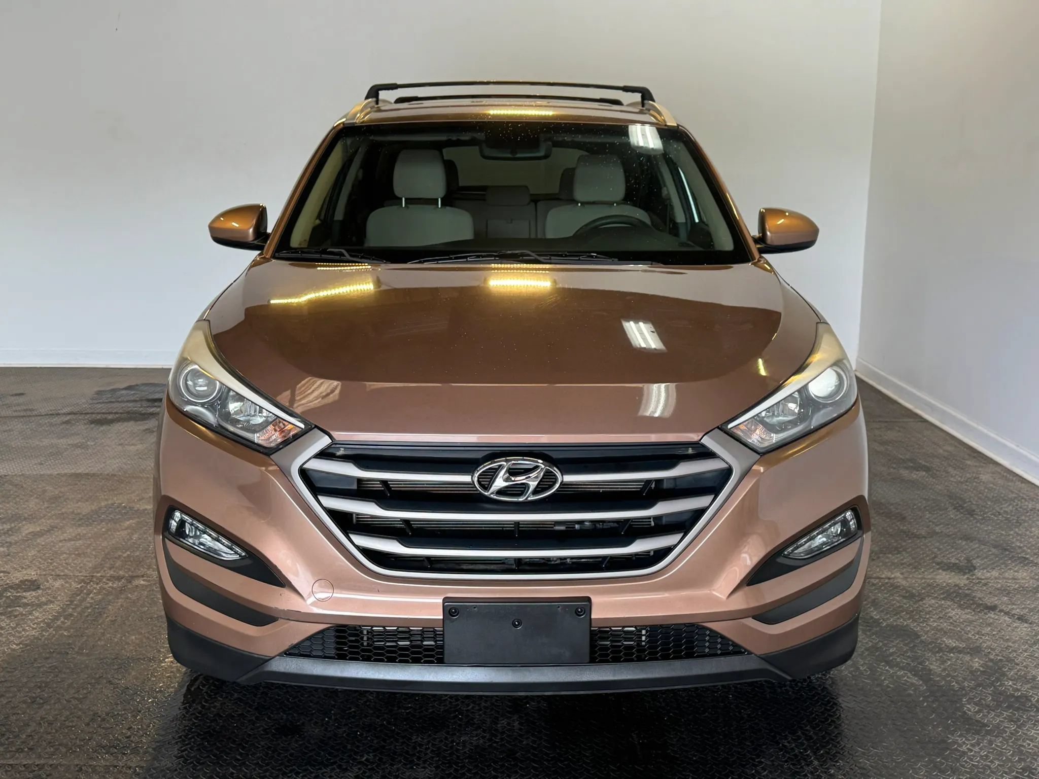 Used 2016 Hyundai Tucson SE w/ Option Group 02 FWD image 2