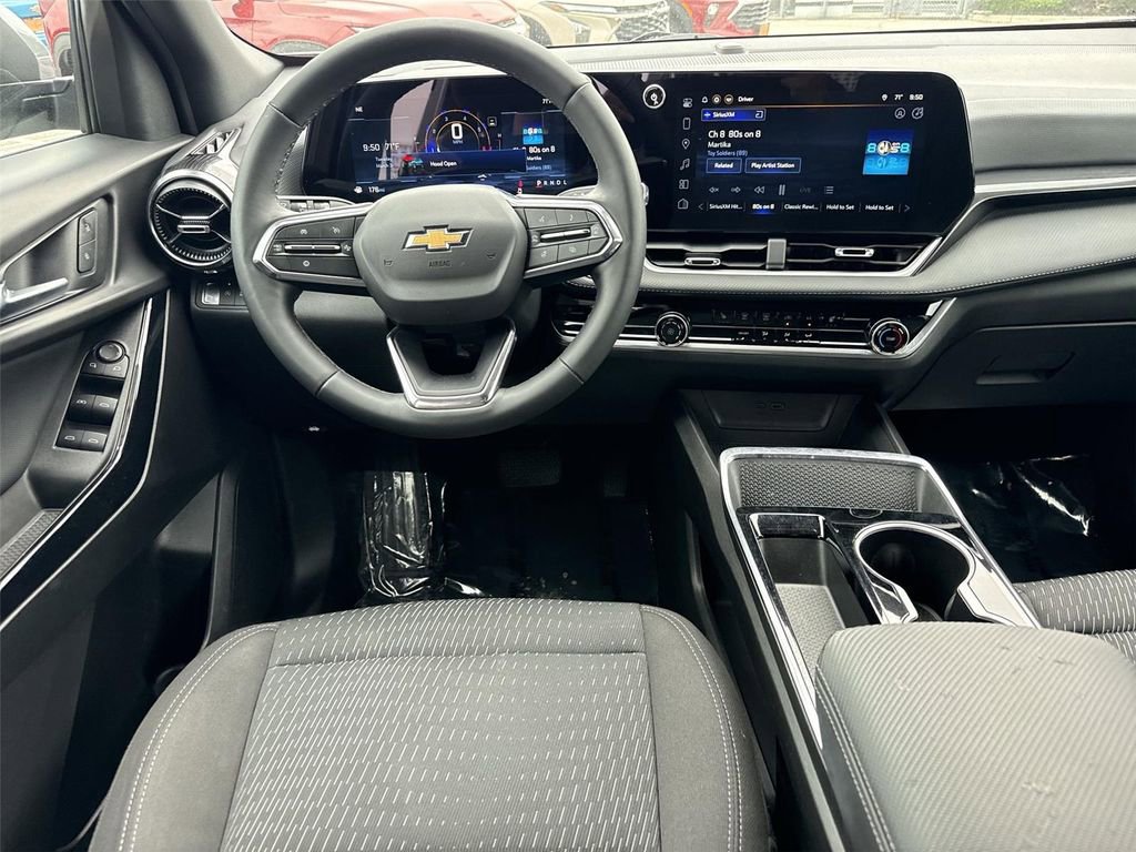 Used 2025 Chevrolet Equinox LT image 18