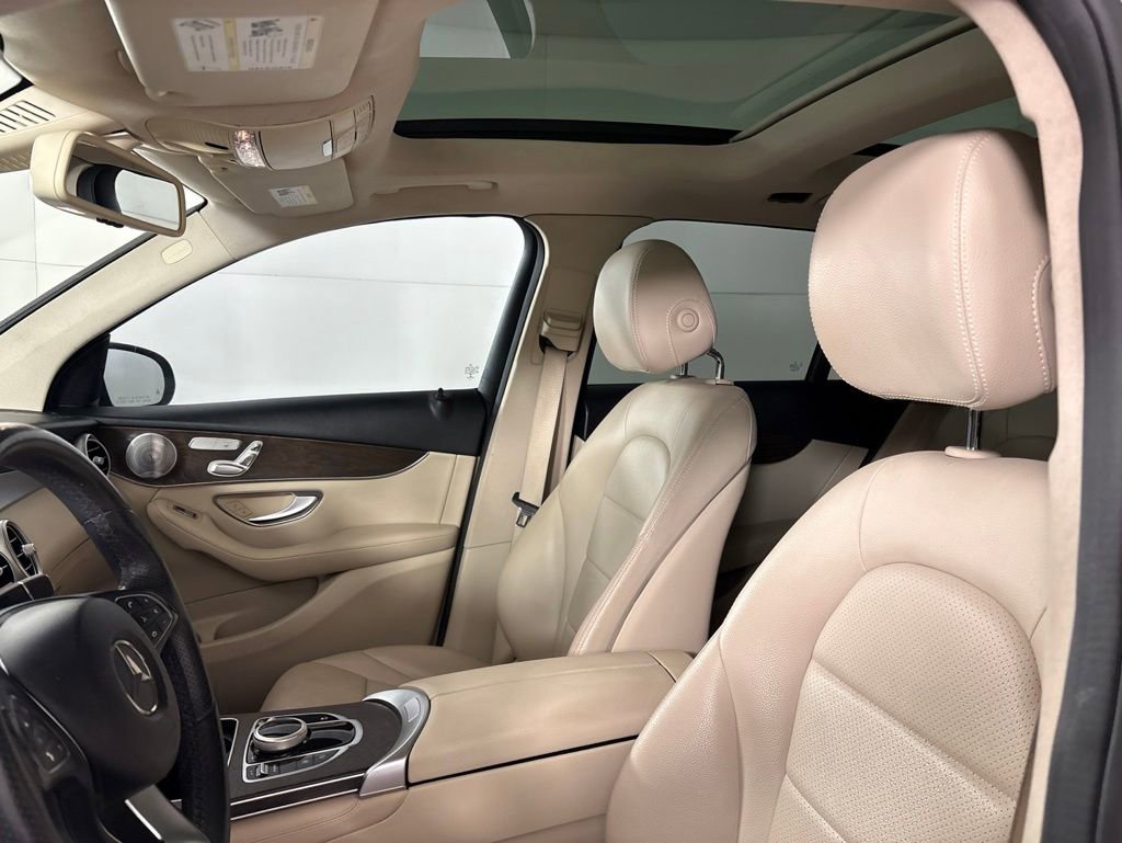 Used 2018 Mercedes-Benz GLC 300 4MATIC image 31
