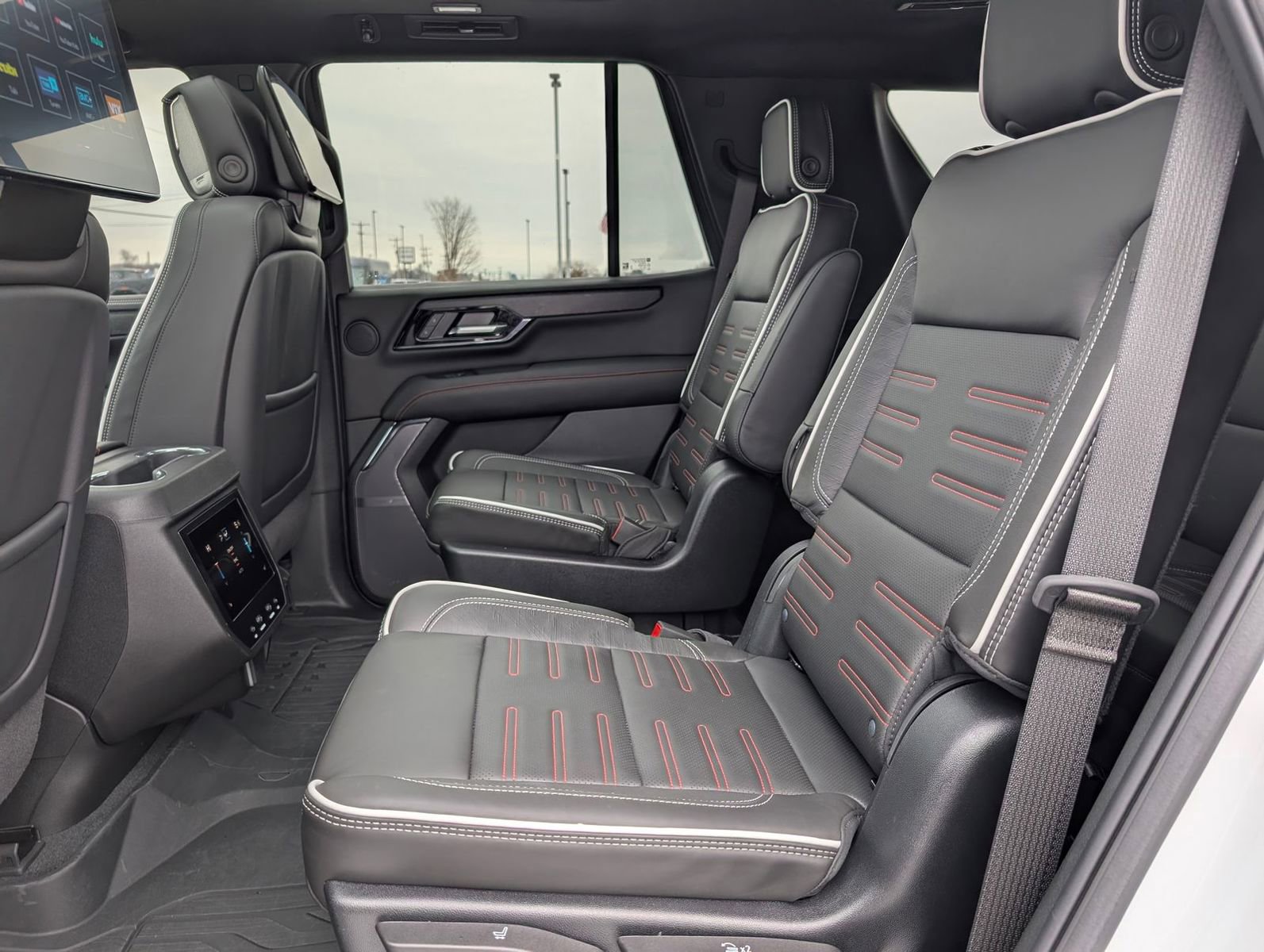 Certified 2025 GMC Yukon AT4 Ultimate w/ LPO, Floor Liner Package image 34
