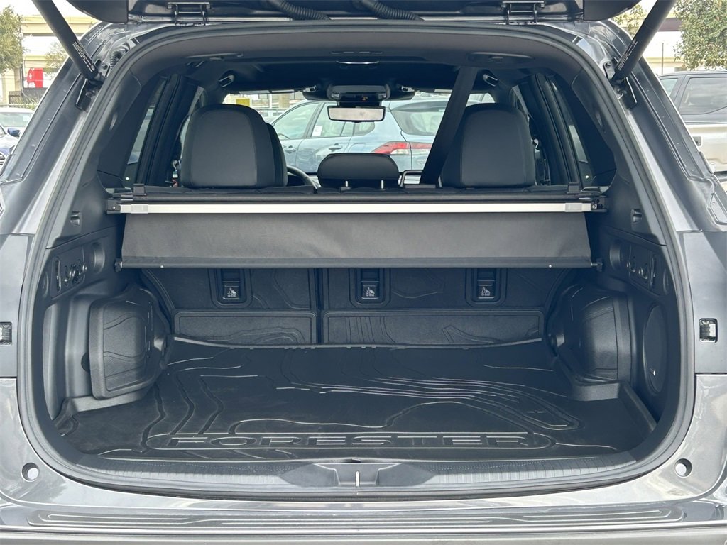 Used 2025 Subaru Forester Touring image 15