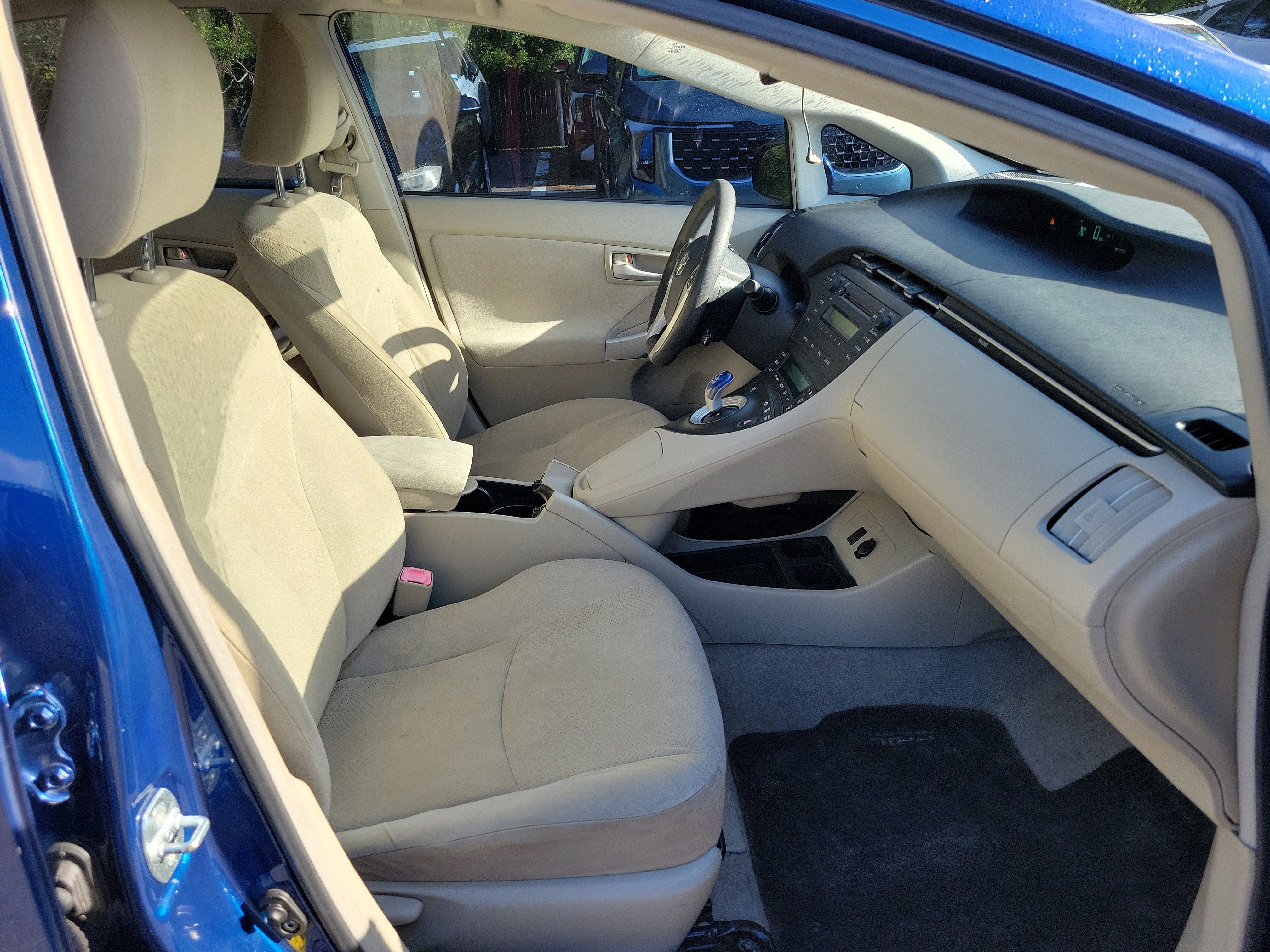 Used 2010 Toyota Prius Two image 7