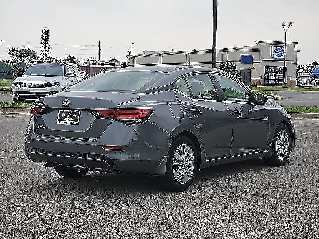 Used 2024 Nissan Sentra S FWD image 4