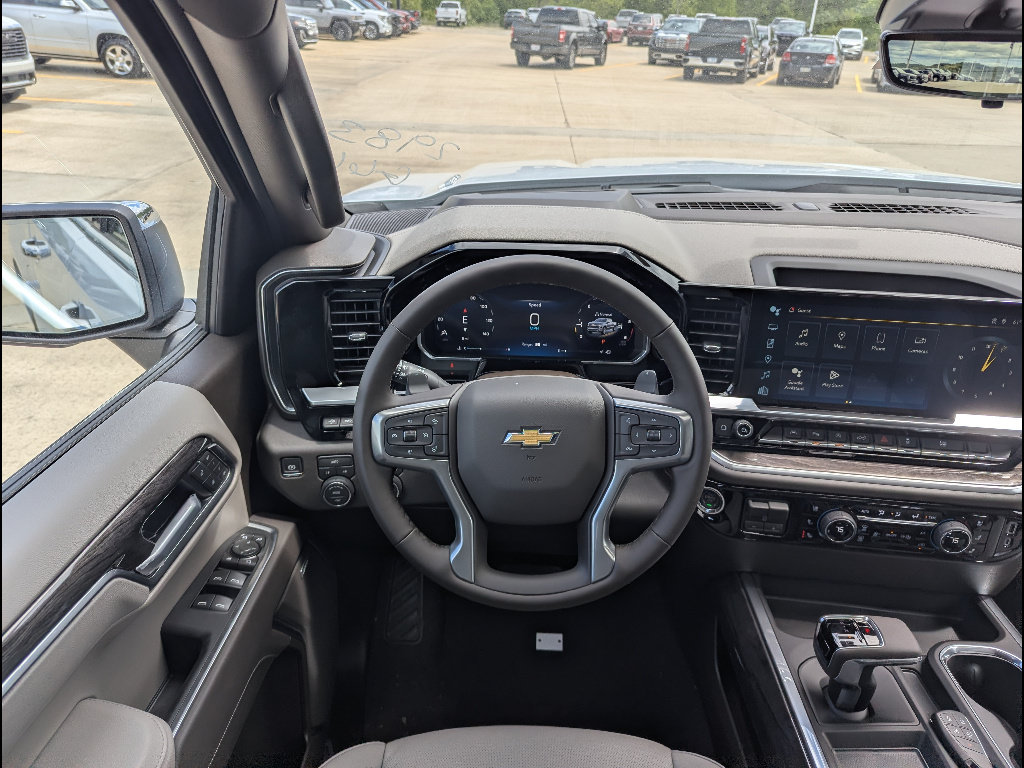 New 2026 Chevrolet Silverado 1500 LTZ w/ Technology Package AWD/4WD image 3