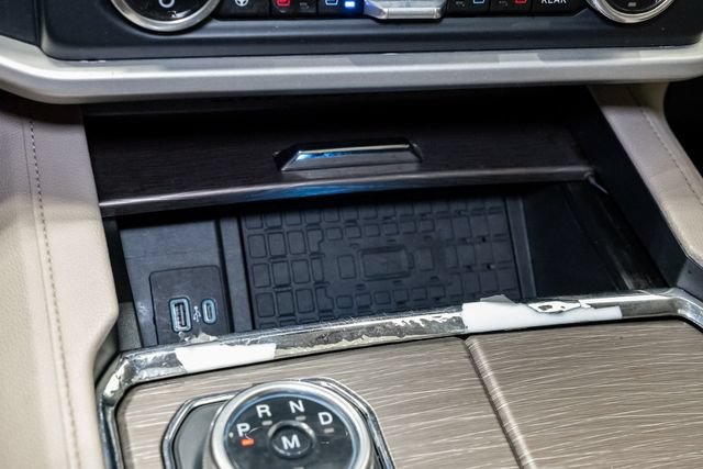 Used 2023 Ford Expedition Limited AWD/4WD image 22