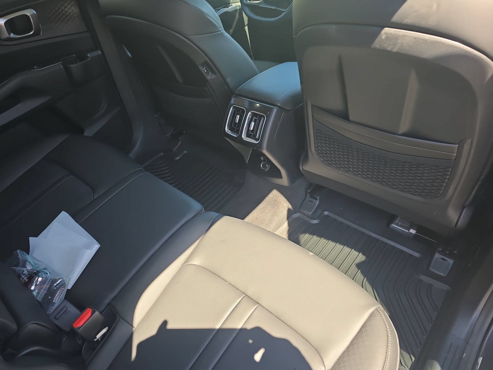 New 2026 Kia Sorento S w/ S Panoramic Sunroof Package FWD image 11
