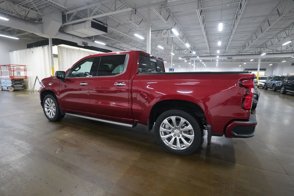 Used 2019 Chevrolet Silverado 1500 High Country w/ Technology Package AWD/4WD image 32