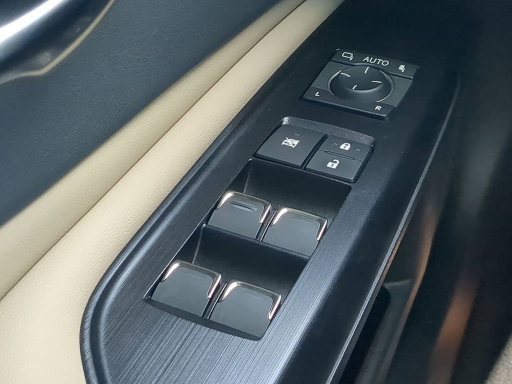 Used 2021 Lexus ES 350 w/ Premium Package image 25