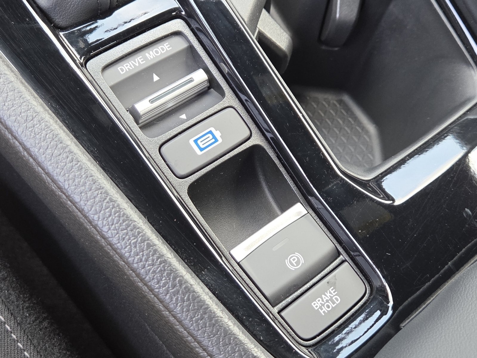 Used 2025 Honda Accord Sport image 9