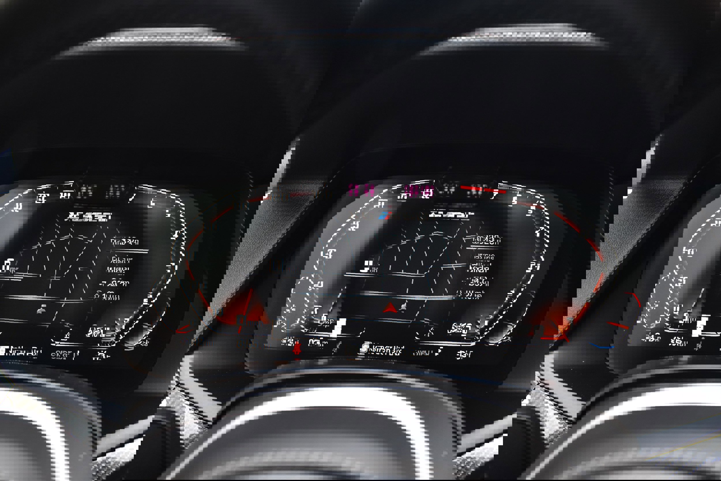 Used 2020 BMW X6 M50i w/ Executive Package image 33