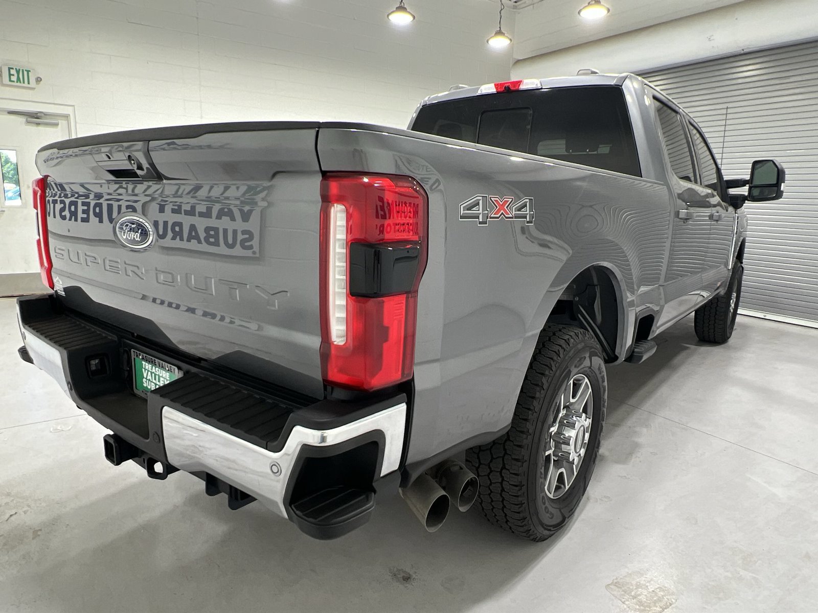 Used 2024 Ford F350 Lariat AWD/4WD image 8