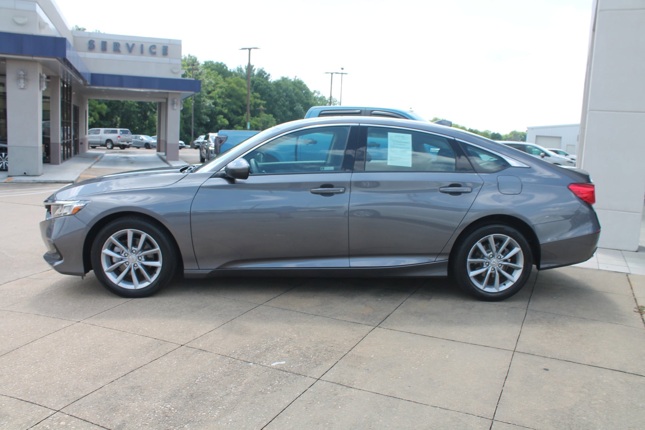 Used 2021 Honda Accord LX image 7