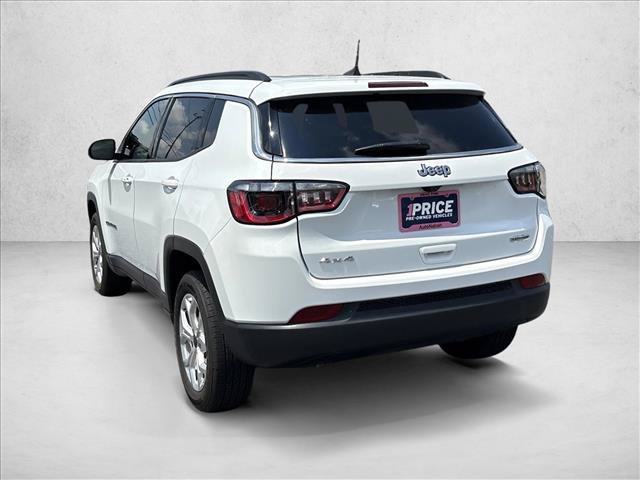 Used 2025 Jeep Compass Latitude AWD/4WD image 7