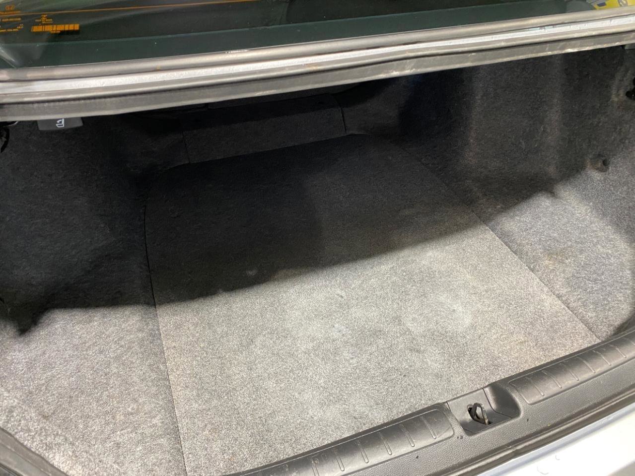 Used 2018 Honda Accord EX-L image 19