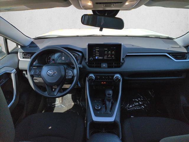 Used 2025 Toyota RAV4 LE AWD/4WD image 17