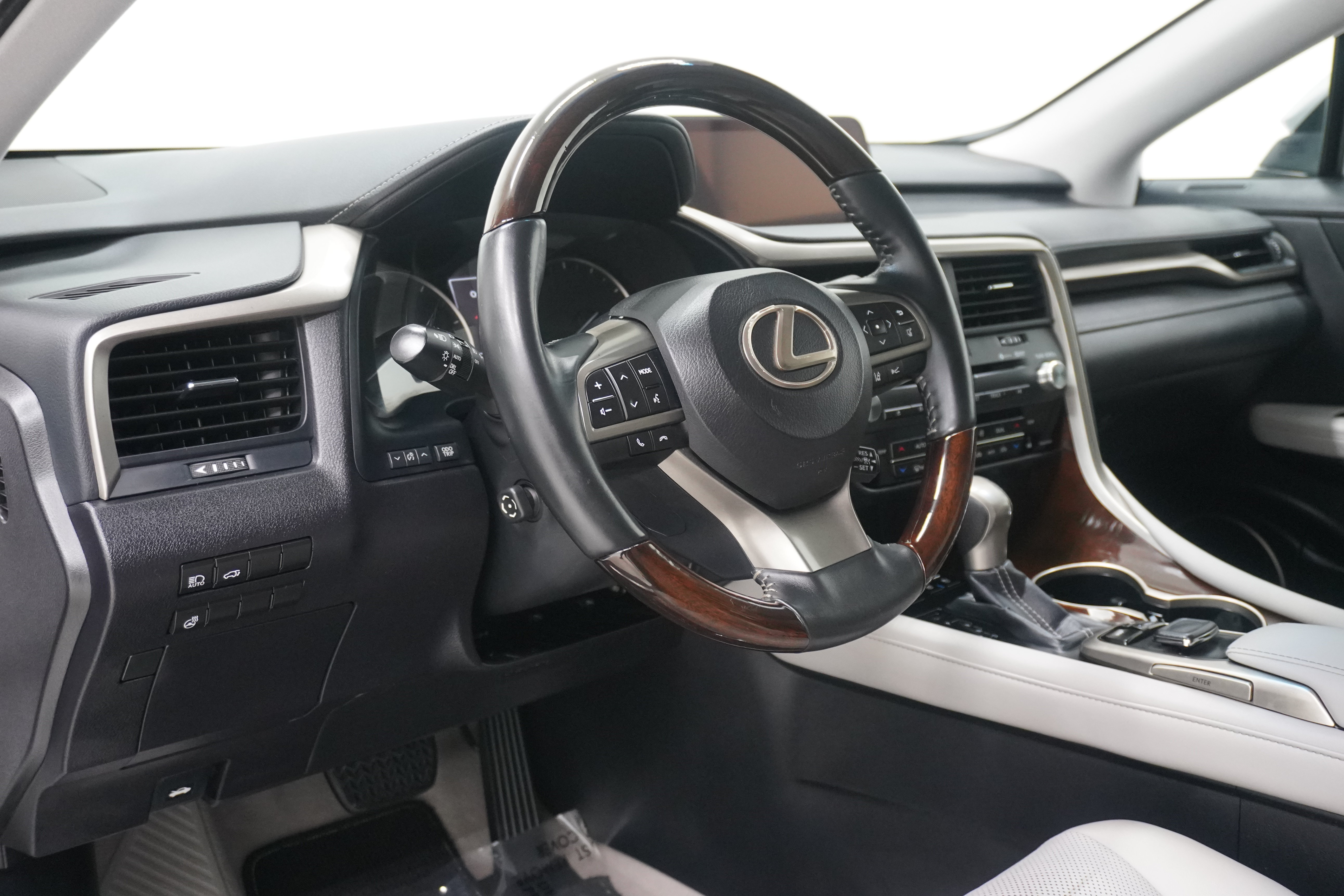 Used 2018 Lexus RX 350 FWD w/ Premium Package image 10