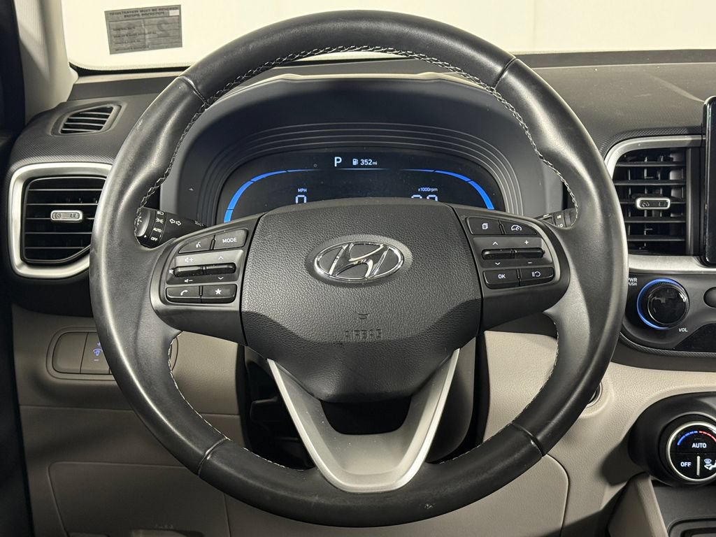 Certified 2026 Hyundai Venue SEL FWD image 36
