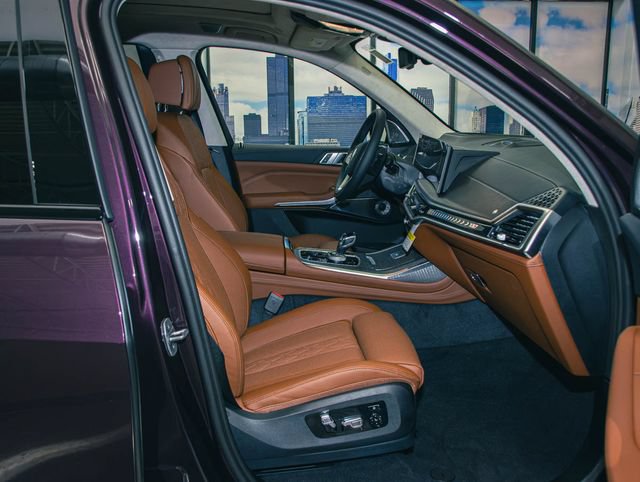 New 2026 BMW ALPINA XB7 AWD/4WD image 21