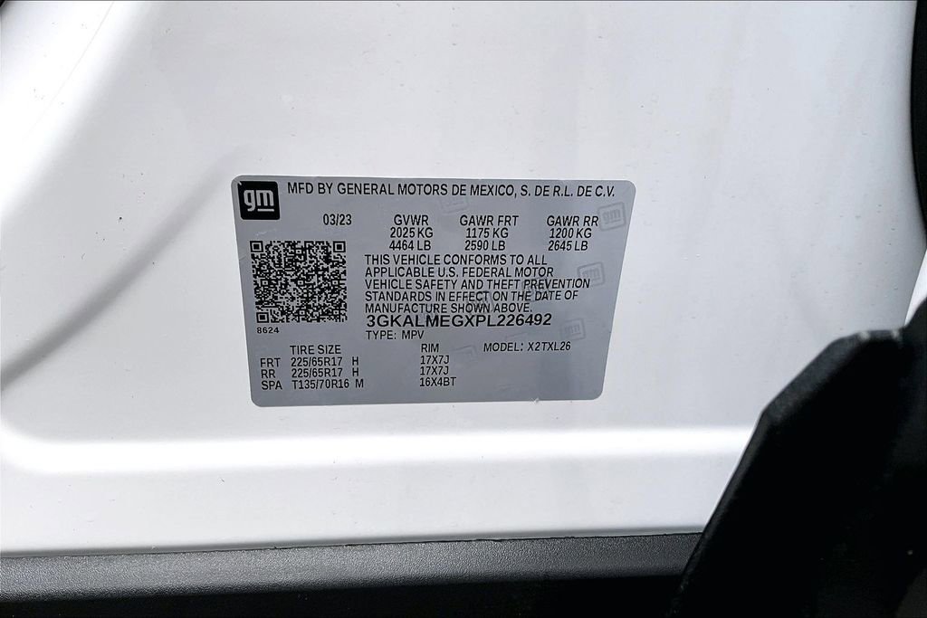 Used 2023 GMC Terrain SLE w/ Driver Convenience Package image 14