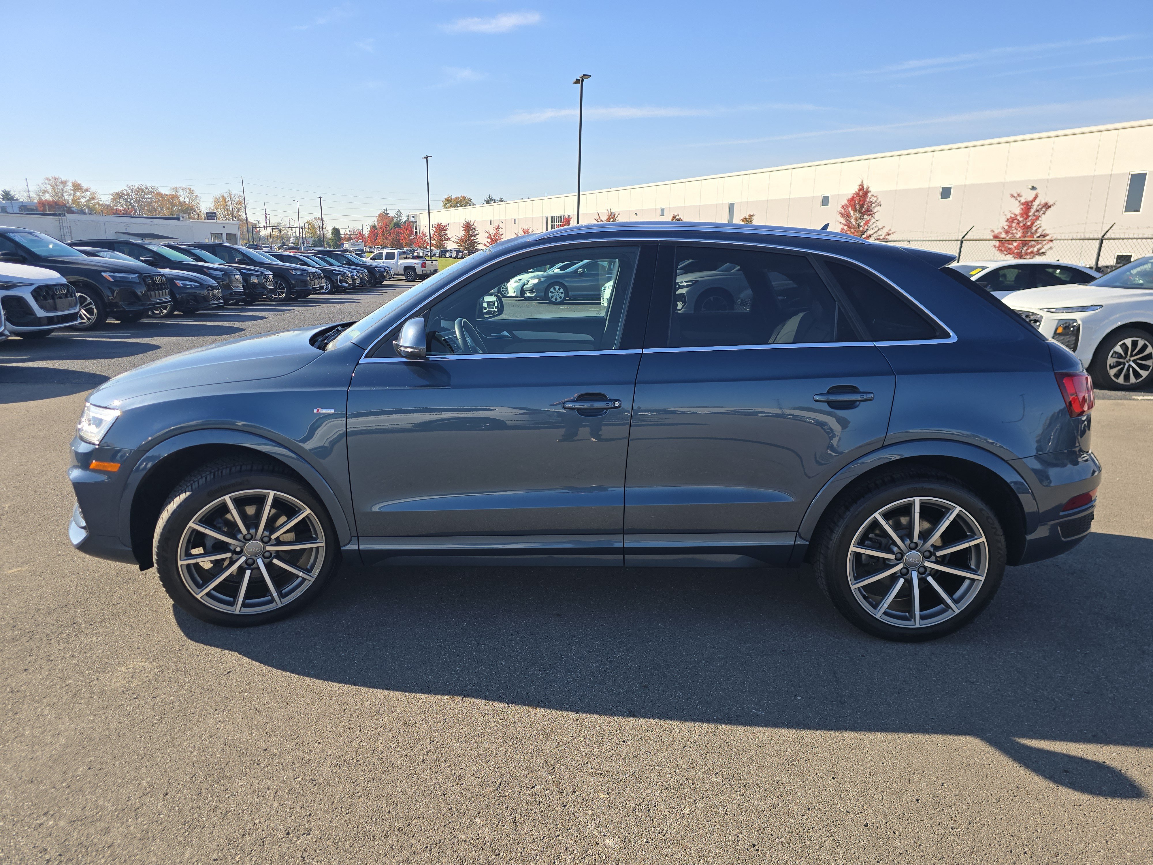 Used 2018 Audi Q3 2.0T Premium Plus w/ Premium Plus Package AWD/4WD image 4