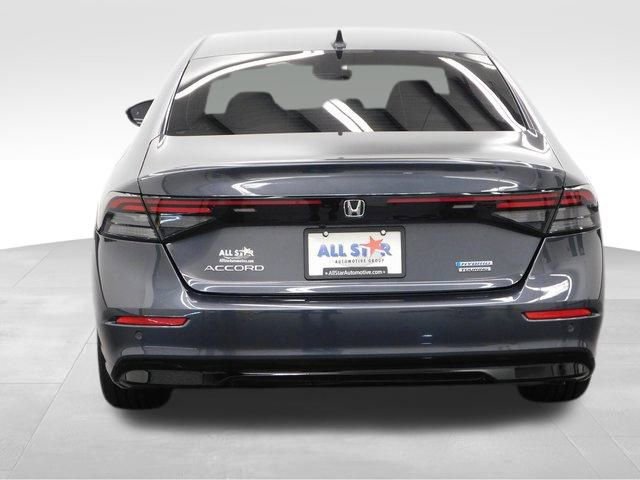Used 2024 Honda Accord Touring image 11